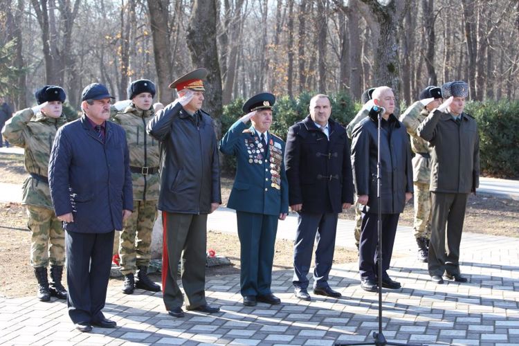 В Ессентуках открыли аллею Росгвардии