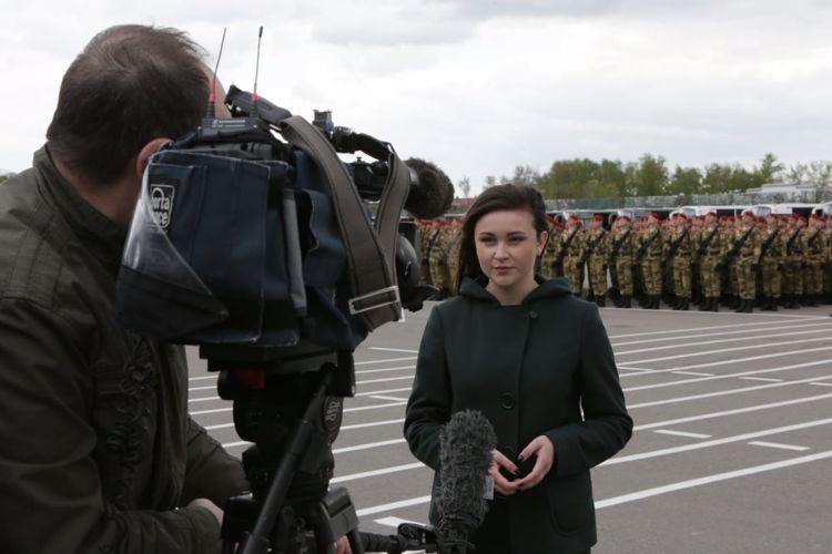 Департамент по взаимодействию со СМИ, пресс-службы округов и территориальных органов Росгвардии поздравляют коллег-телевизионщиков с профессиональным праздником