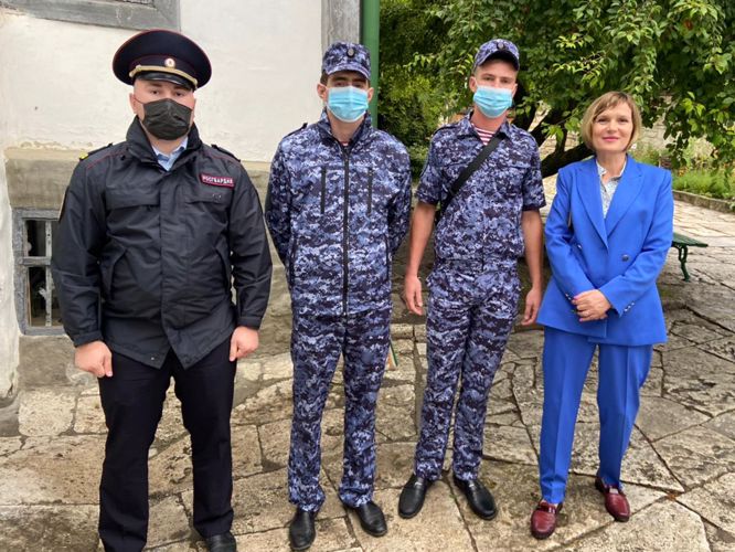 В Пятигорске сотрудники Росгвардии посетили музей-заповедник имени М.Ю. Лермонтова