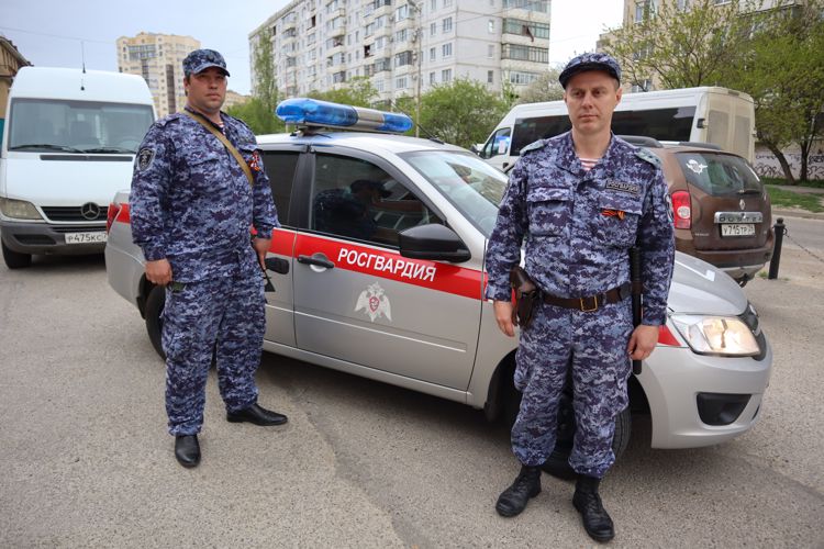Подозреваемого в краже задержали росгвардейцы в Ставрополе