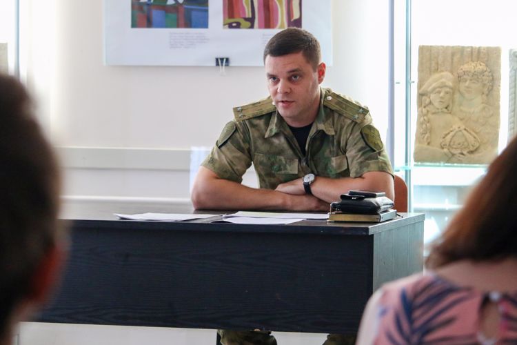 В Ставрополе представители Росгвардии разъяснили порядок действий при возникновении чрезвычайных ситуаций