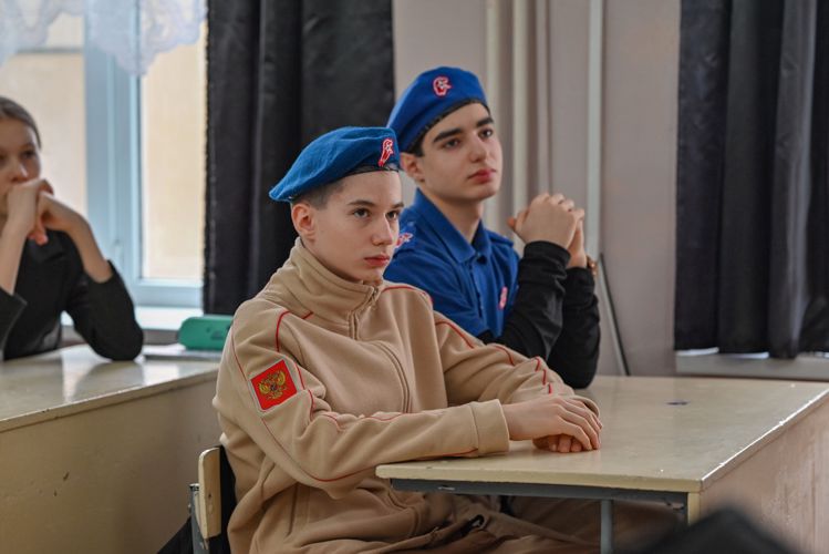 На Ставрополье росгвардейцы  рассказали школьникам о своей службе