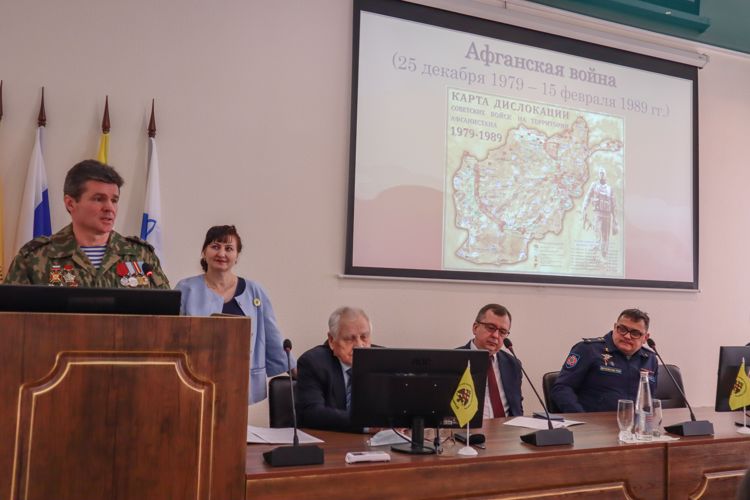В Ставрополе росгвардейцы стали участниками круглого стола ко Дню защитника Отечества 