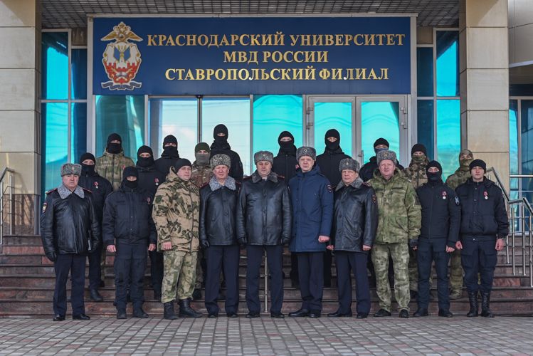 В Ставрополе росгвардейцам — участникам специальной военной операции вручили ведомственные награды