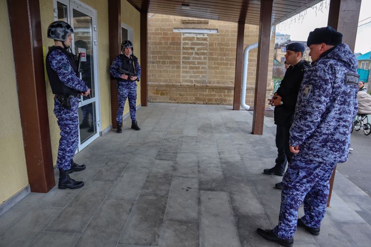 Росгвардейцы проверили безопасность объектов образования и культуры в Ставрополе