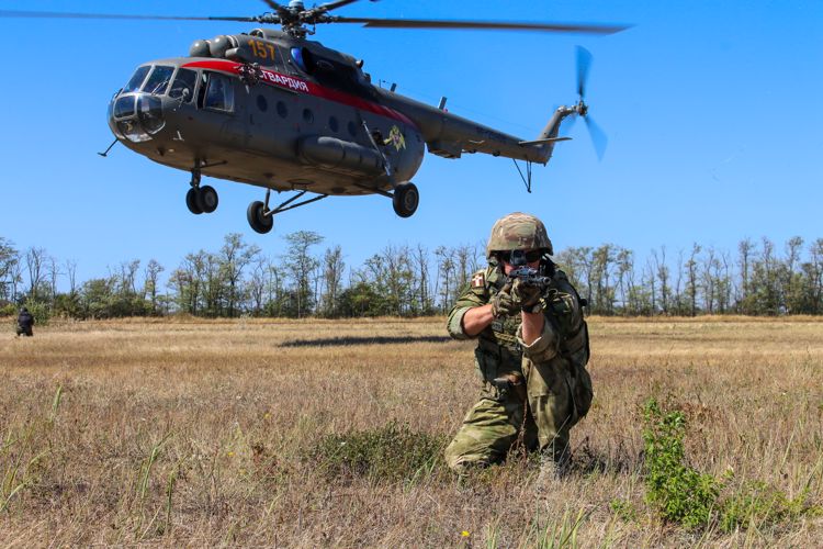 ДИРЕКТОР РОСГВАРДИИ ПОЗДРАВИЛ АВИАТОРОВ ВЕДОМСТВА С 45-ЛЕТИЕМ ОБРАЗОВАНИЯ АВИАЦИИ ВОЙСК НАЦИОНАЛЬНОЙ ГВАРДИИ
