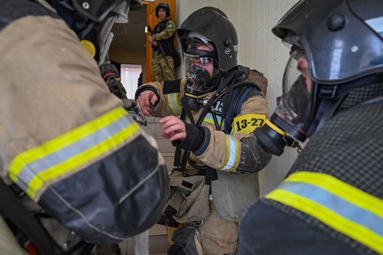 В Ставрополе сотрудники Росгвардии и МЧС провели пожарно-тактические тренировки 