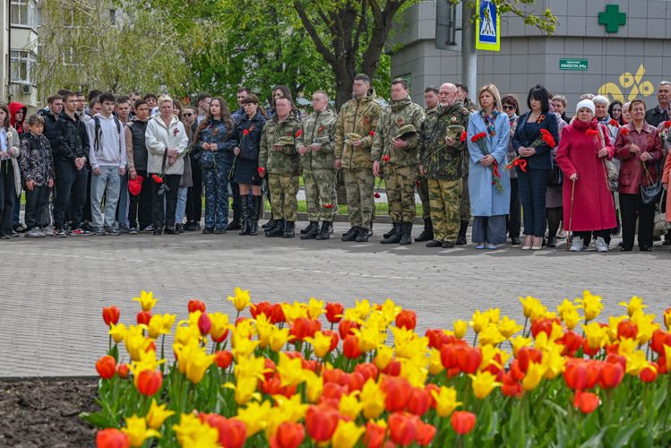В Ставрополе росгвардейцы почтили память ликвидаторов последствий аварии на Чернобыльской АЭС