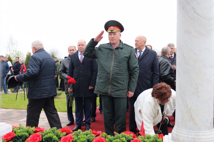 На Ставрополье заместитель командующего Северо-Кавказским округом Росгвардии принял участие в открытии мемориала защитникам Отечества