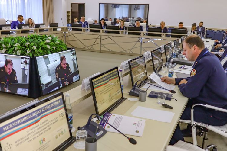 На Ставрополье офицер Росгвардии принял участие в конференции по безопасности курортно-туристических территорий субъектов России 