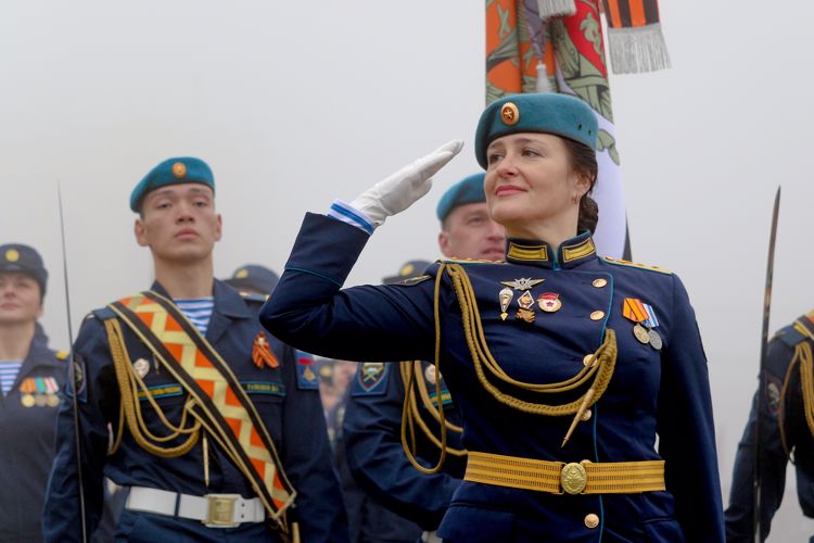В Ставрополе начальник краевого Управления Росгвардии принял участие в праздничных мероприятиях Дня Победы
