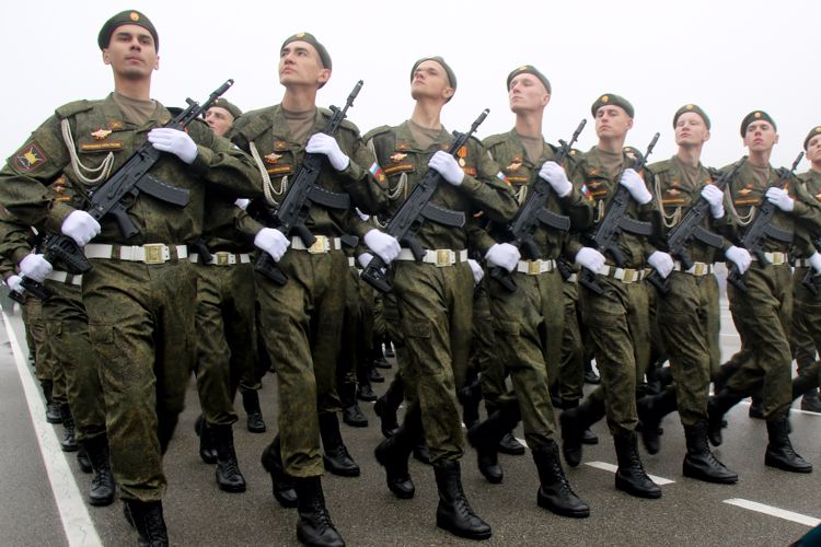 В Ставрополе начальник краевого Управления Росгвардии принял участие в праздничных мероприятиях Дня Победы