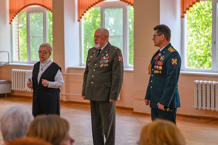 Ансамбль Северо-Кавказского округа Росгвардии выступил в лицее имени Героя России Владимира Нургалиева в Ставрополе