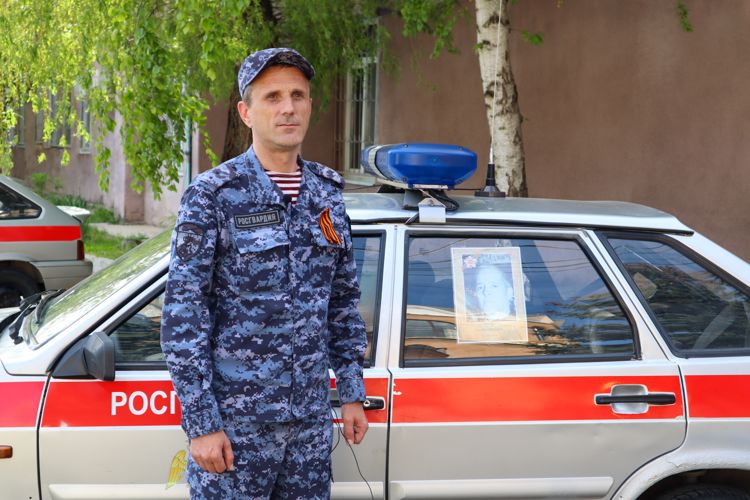 На Ставрополье сотрудники Росгвардии присоединились к всероссийской ведомственной акции «Бессмертный автополк»