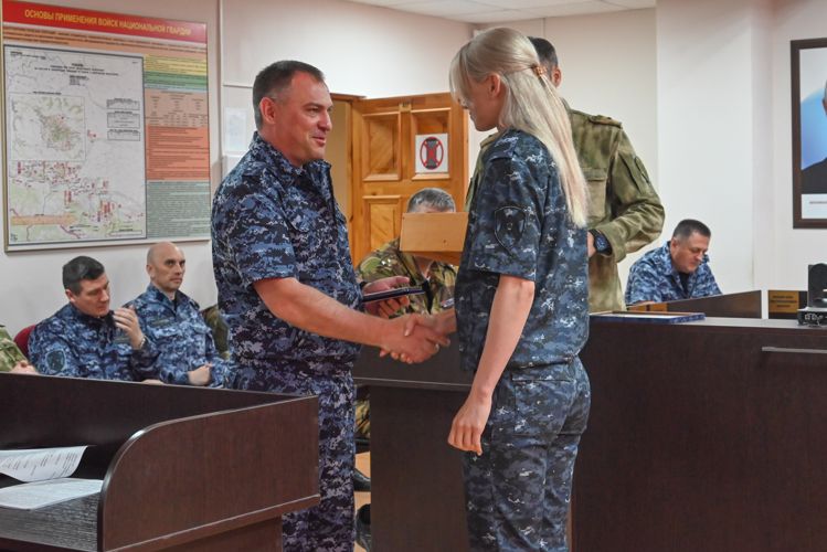В Ставрополе росгвардейцам вручили награды Общества «Динамо»