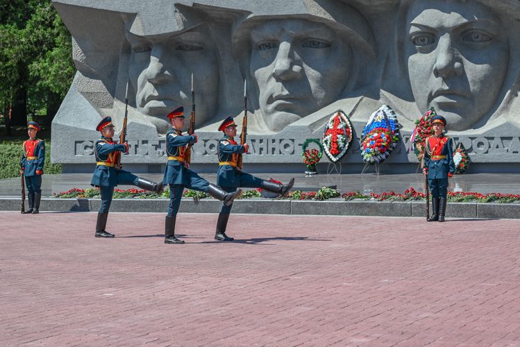 В Ставрополе росгвардейцы приняли участие в мероприятии, посвященном Дню памяти и скорби