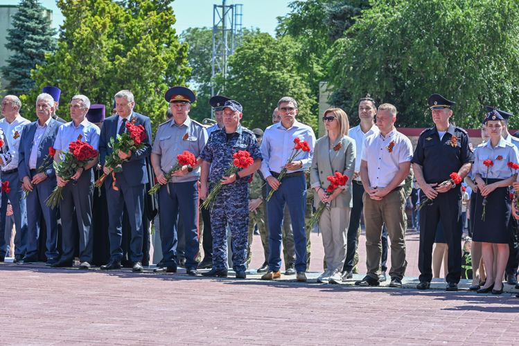 В Ставрополе росгвардейцы приняли участие в мероприятии, посвященном Дню памяти и скорби
