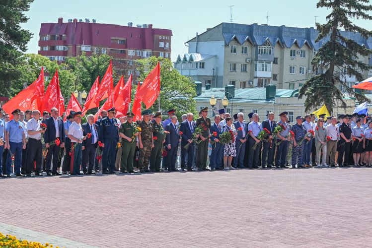 В Ставрополе росгвардейцы приняли участие в мероприятии, посвященном Дню памяти и скорби