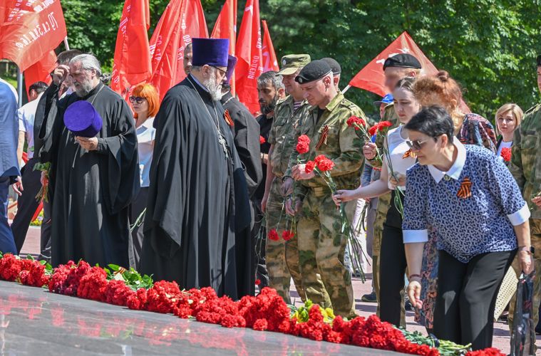 В Ставрополе росгвардейцы приняли участие в мероприятии, посвященном Дню памяти и скорби