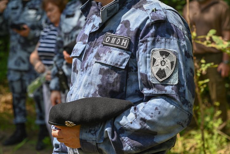ПАМЯТЬ ПОГИБШИХ БОЙЦОВ ОМОН УВЕКОВЕЧЕНА НА СТАВРОПОЛЬЕ