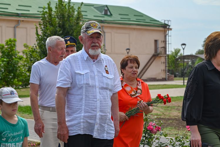 Военнослужащие Росгвардии отметили 105-летие со дня рождения генерала армии Ивана Яковлева на Ставрополье