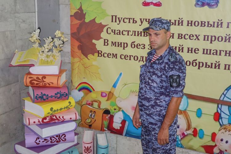 Росгвардейцы обеспечили безопасность мероприятий ко Дню знаний
