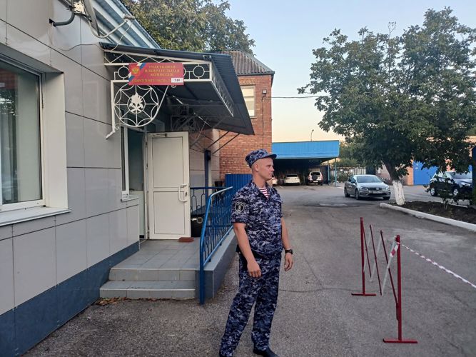 На Ставрополье сотрудники Росгвардии обеспечили правопорядок в Единый день голосования