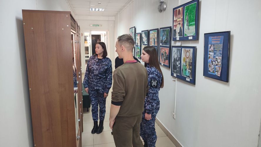 В ставропольской краевой библиотеке им. Лермонтова проходит выставка вневедомственной охраны