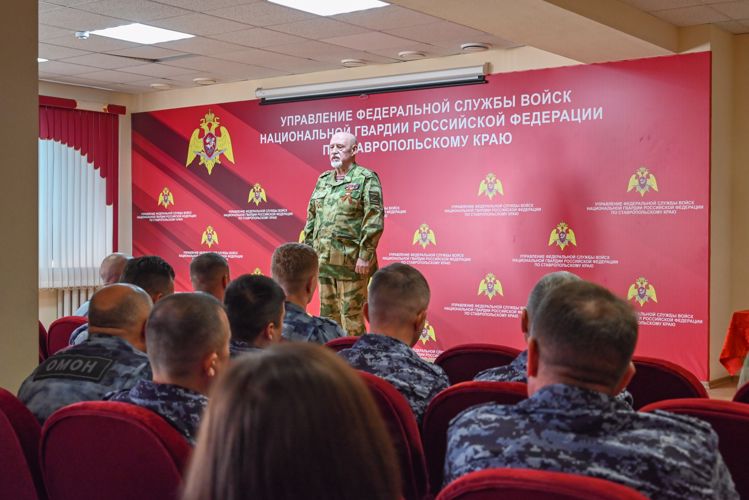 Сотрудникам ставропольского ОМОН вручены государственные награды