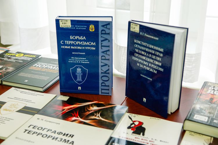 Офицер Росгвардии принял участие в работе межрегионального круглого стола в Ставрополе
