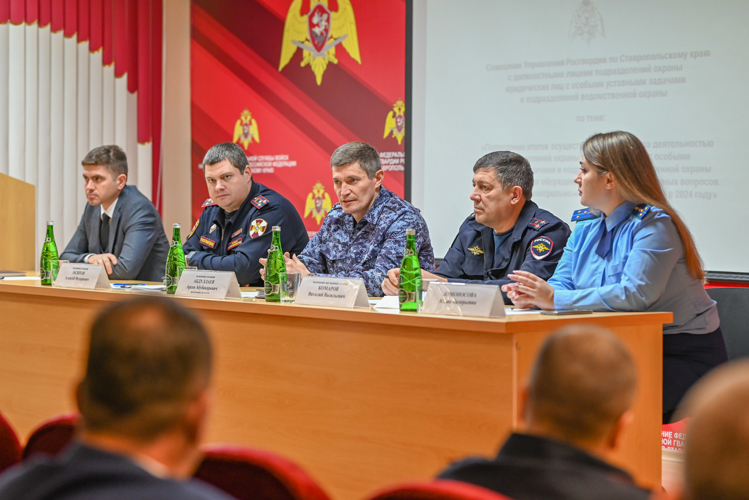 В Управлении Росгвардии по Ставропольскому краю подвели итоги работы с руководителями подразделений охраны