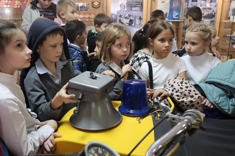 Росгвардейцы провели День открытых дверей для школьников в Ставрополе