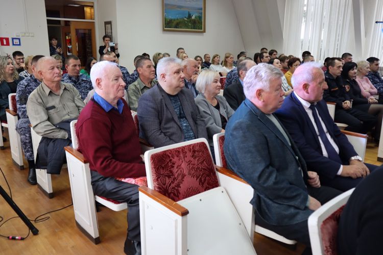 В краевом Управлении вневедомственной охраны Росгвардии прошло торжественное совещание, посвященное 71-летию создания подразделений  вневедомственной  охраны