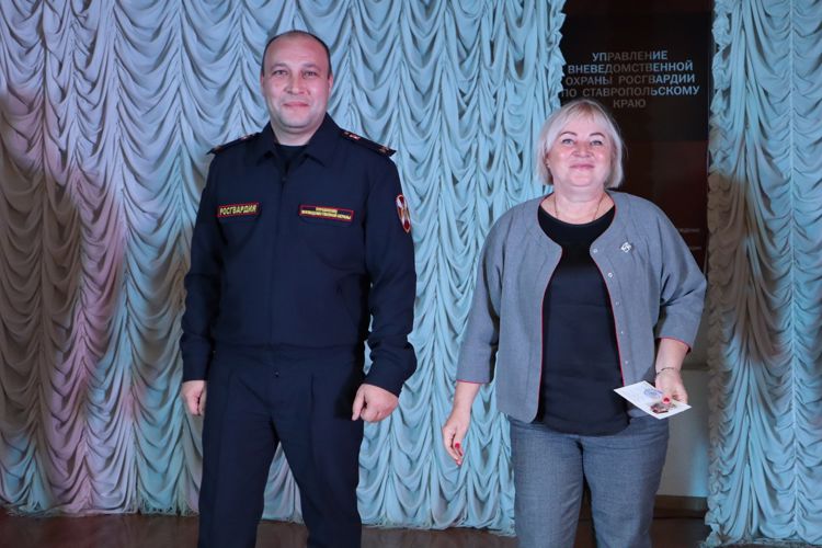 В краевом Управлении вневедомственной охраны Росгвардии прошло торжественное совещание, посвященное 71-летию создания подразделений  вневедомственной  охраны