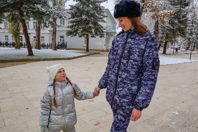 Ставропольские росгвардейцы сняли тематический видеоролик ко Дню матери
