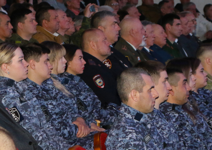 На Ставрополье росгвардейцы приняли участие в торжественном мероприятии ко Дню памяти о россиянах, исполнявших служебный долг за пределами Отечества