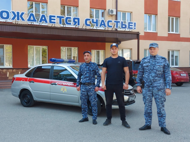 Росгвардейцы помогли экстренно доставить жительницу города Ессентуки в медучреждение