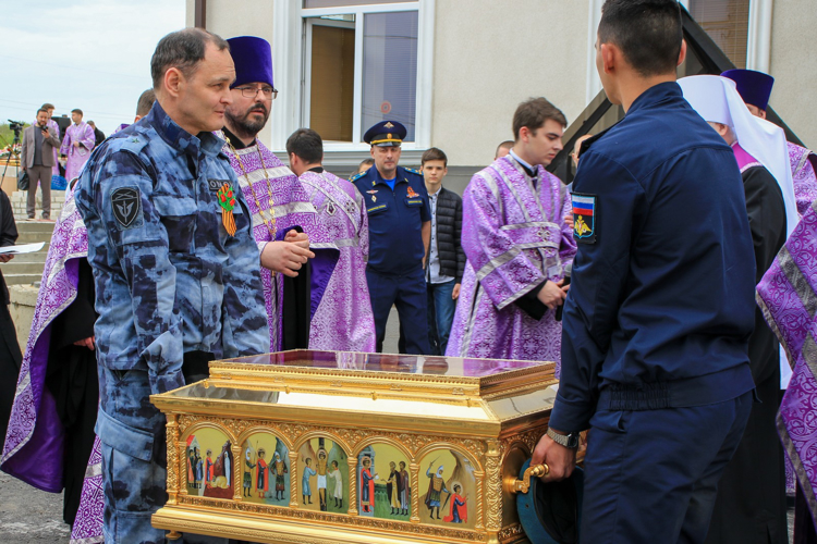 В Ставропольском крае начальник Управления Росгвардии принял участие в церемонии закладки храма 