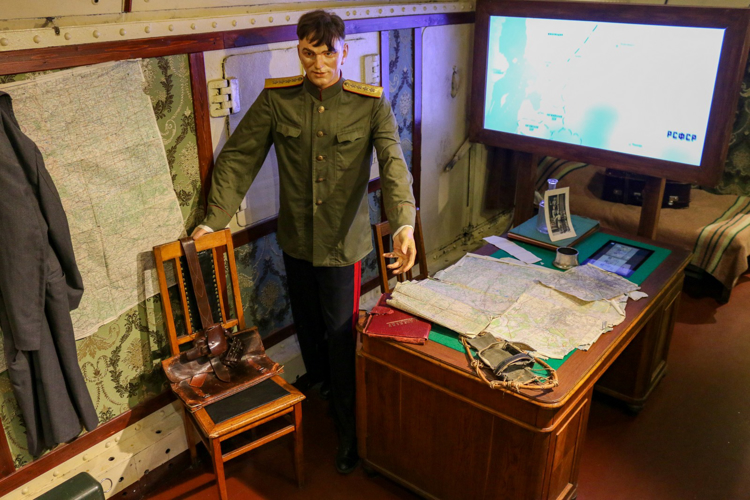 В Ставрополе семьи росгвардейцев посетили передвижной музей «Поезд Победы»