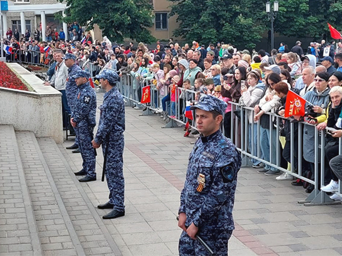 На Ставрополье росгвардейцы обеспечили безопасность  во время празднования Дня Победы