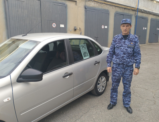  В Кисловодске росгвардейцы поддержали всероссийскую ведомственную акцию «Бессмертный автополк»