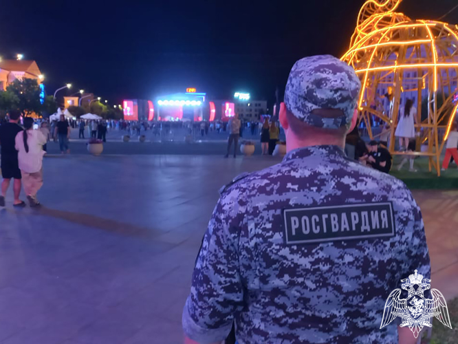 Росгвардейцы обеспечили безопасность открытия «Студенческой весны» в Ставрополе