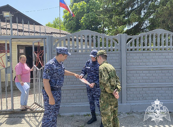  Сотрудники  вневедомственной охраны Росгвардии проводят  профориентационные встречи  на Ставрополье