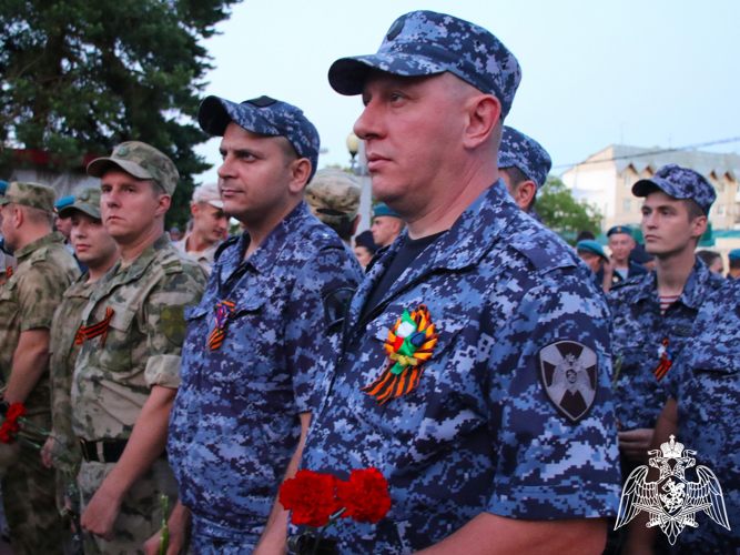  В Ставрополе росгвардейцы присоединились к акции «Свеча памяти»
