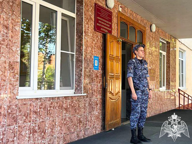  Сотрудники Росгвардии обеспечили безопасность во время проведения выпускных вечеров на Ставрополье