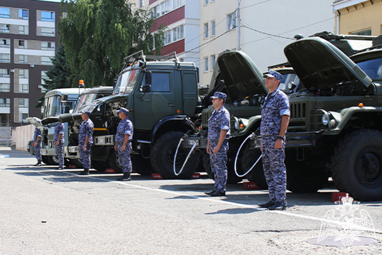В подразделениях Росгвардии на Ставрополье прошел смотр служебного автотранспорта  