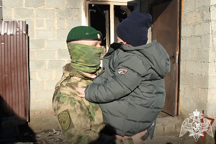 Росгвардеец из Ставрополя награжден государственной наградой за спасение ребенка на пожаре