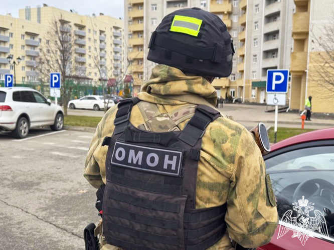При силовой поддержке ОМОН Росгвардии на Ставрополье задержаны подозреваемые в получении взяток