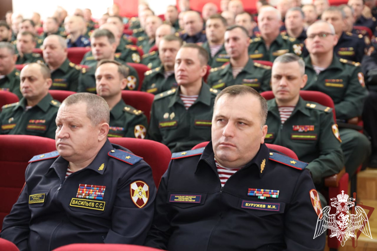 Генерал-лейтенант Олег Чернай провел оперативное совещание руководящего состава Северо-Кавказского округа Росгвардии