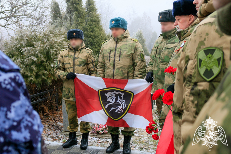 В Ставрополе росгвардейцы почтили память Героя России майора Владимира Нургалиева